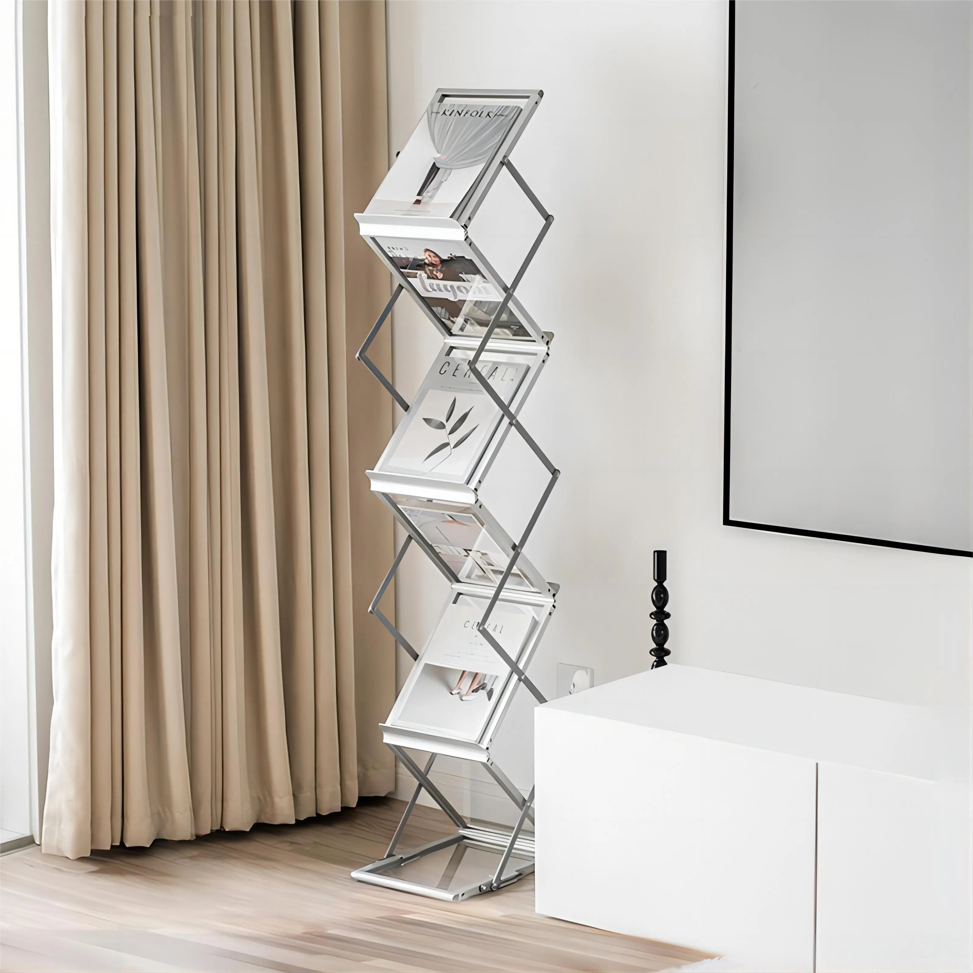 Versatile Display: Multifunctional Brochure Holder